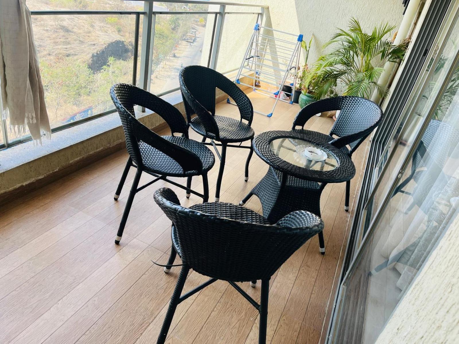 Apartment Twelve